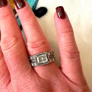 Pandora ring set. 3 stackable rings. Size 8